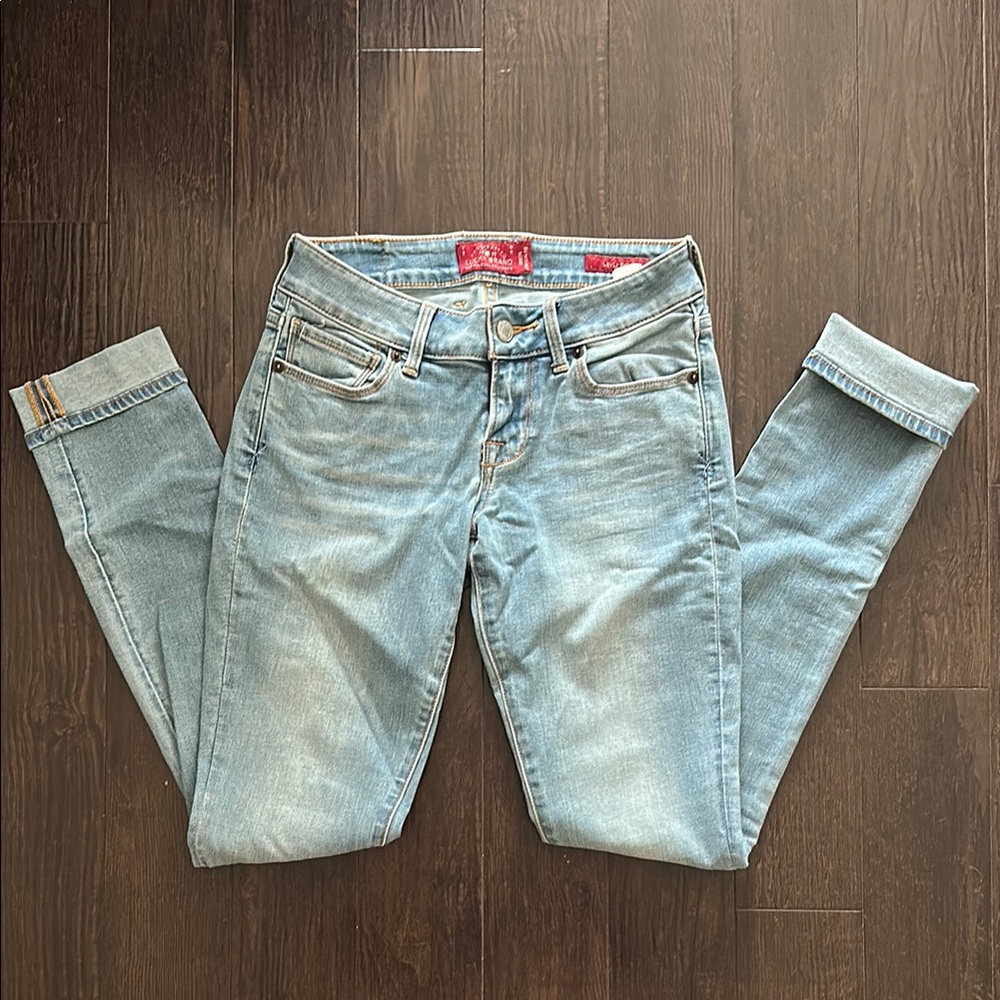 Women's Light Blue Jeans